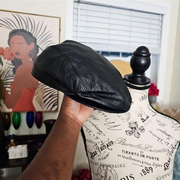 VTG Wilson Leather Unisex Cabbie Style News Boy Hat. main image 6